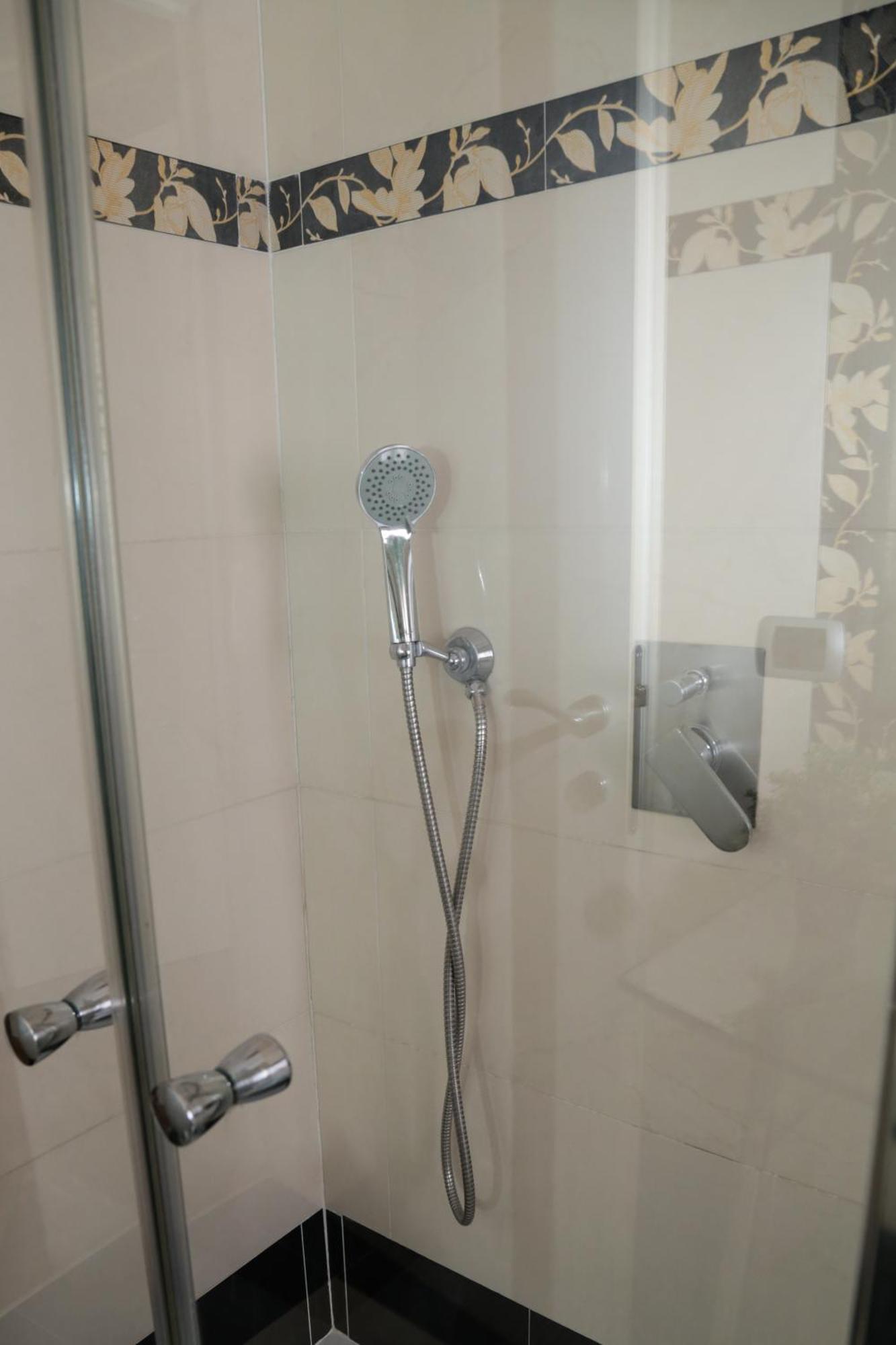 Guest House Simonazzi เรจโจเอมิเลีย ภายนอก รูปภาพ