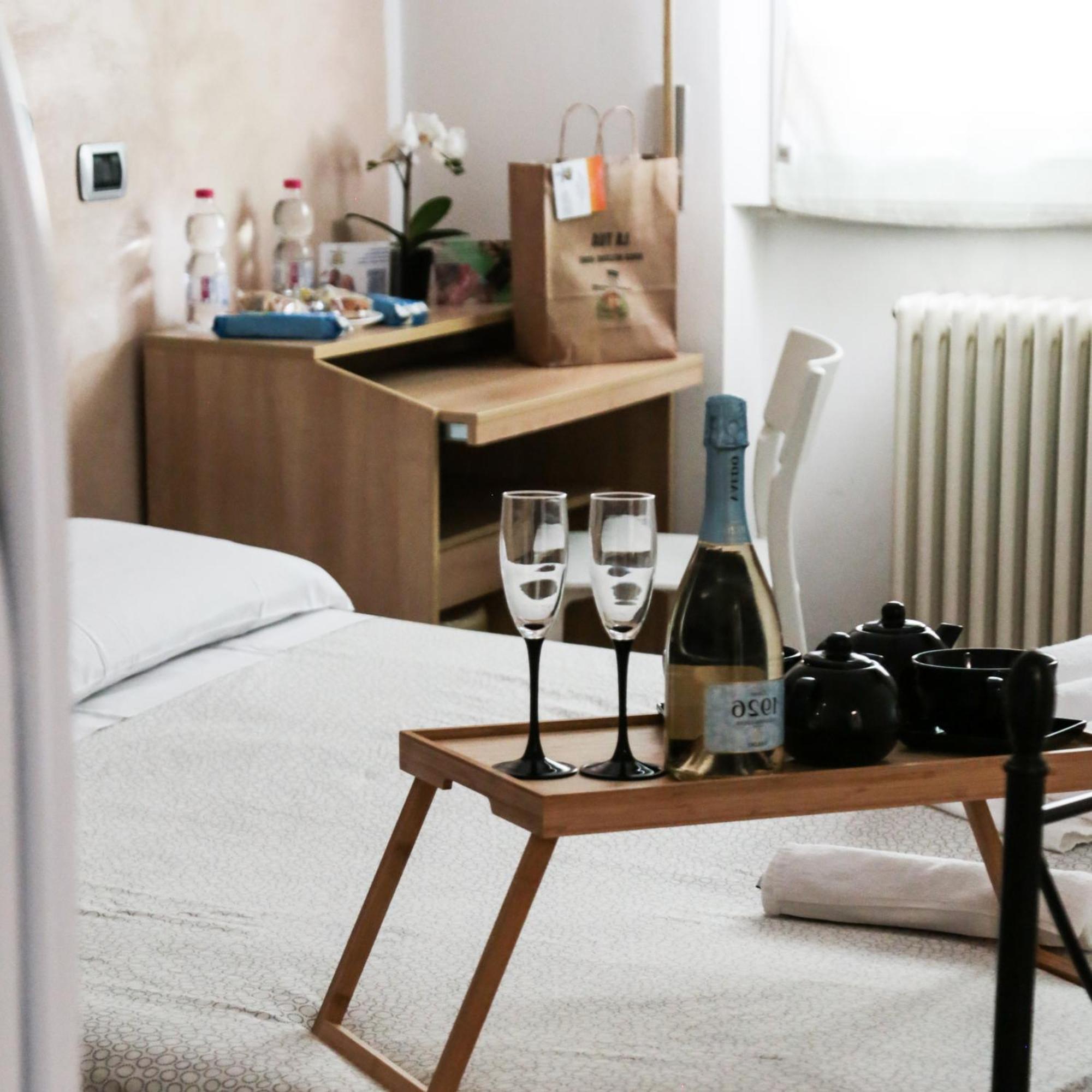 Guest House Simonazzi เรจโจเอมิเลีย ภายนอก รูปภาพ